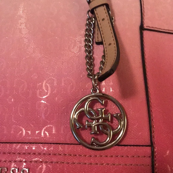 Guess bag - Picture 2 of 4